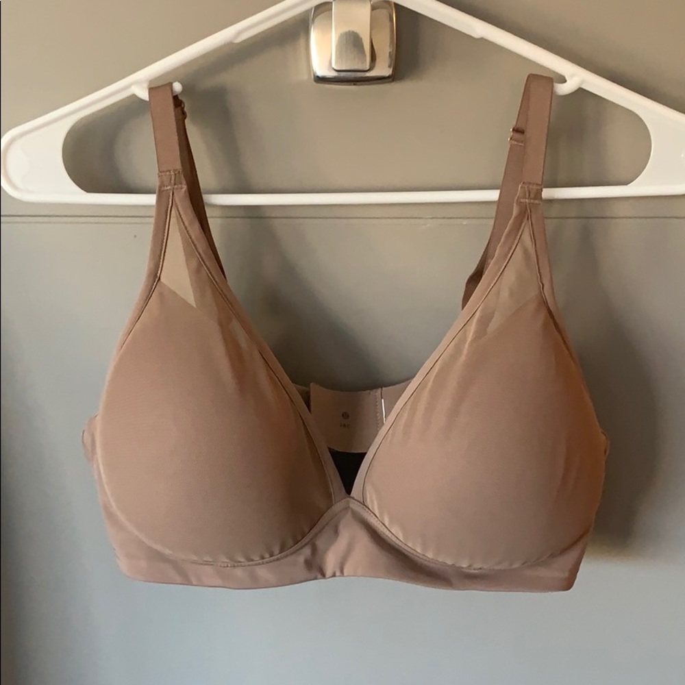 Lululemon bra size 36C nude NWOT